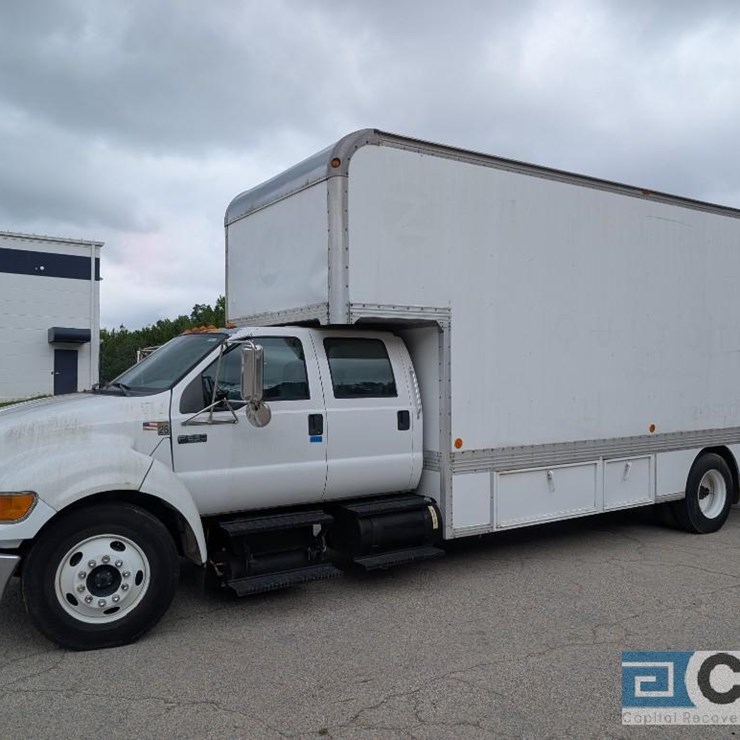 2006 FORD F650