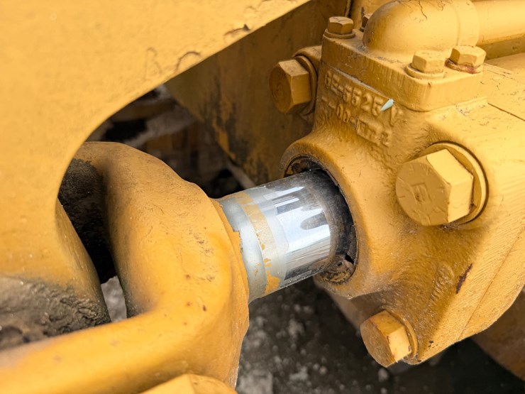 1985-caterpillar-963-image-135