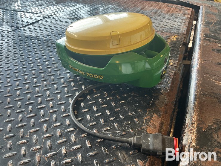 john-deere-7000-image-3