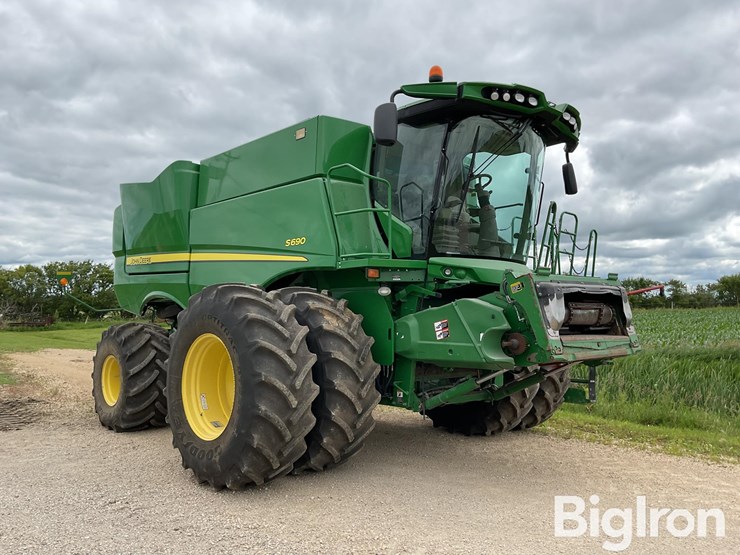 2017-john-deere-s690-image-3