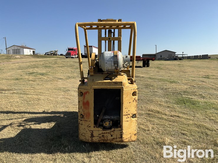 caterpillar-422s-image-6
