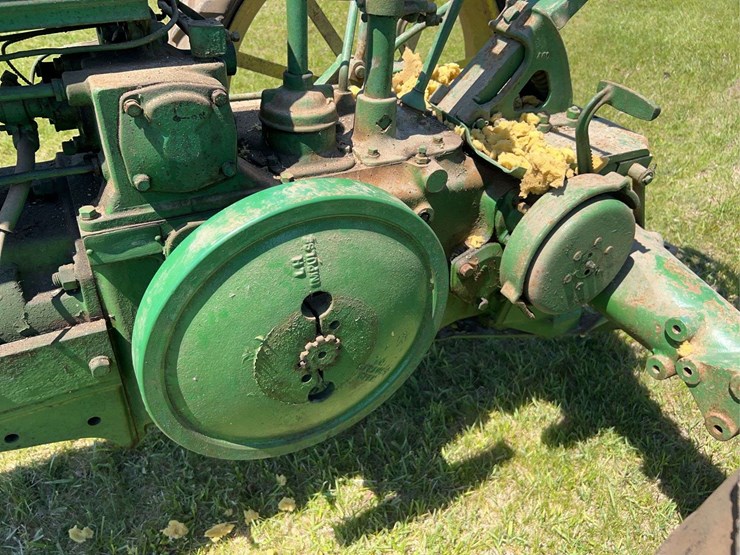 john-deere-b-image-39