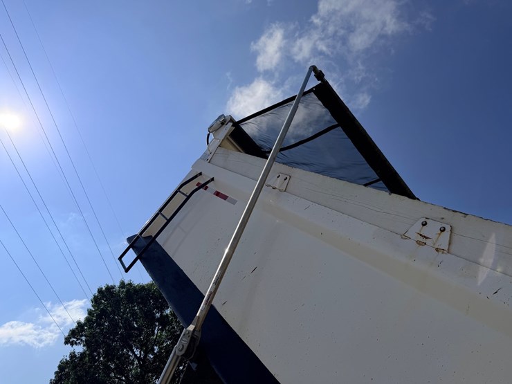 2016-western-star-4700-image-66