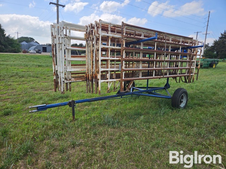 wedekind-corral-panels-w/trailer-image-1