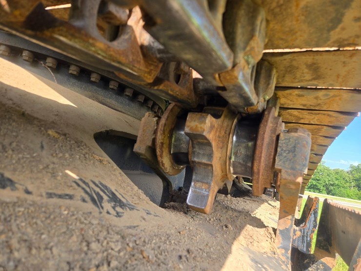 2015-caterpillar-521b-image-58