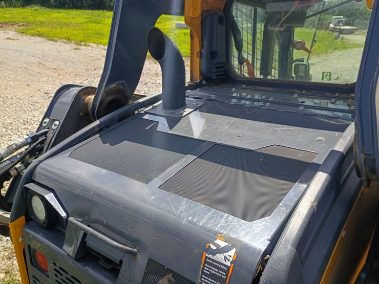 deere-325g-image-61