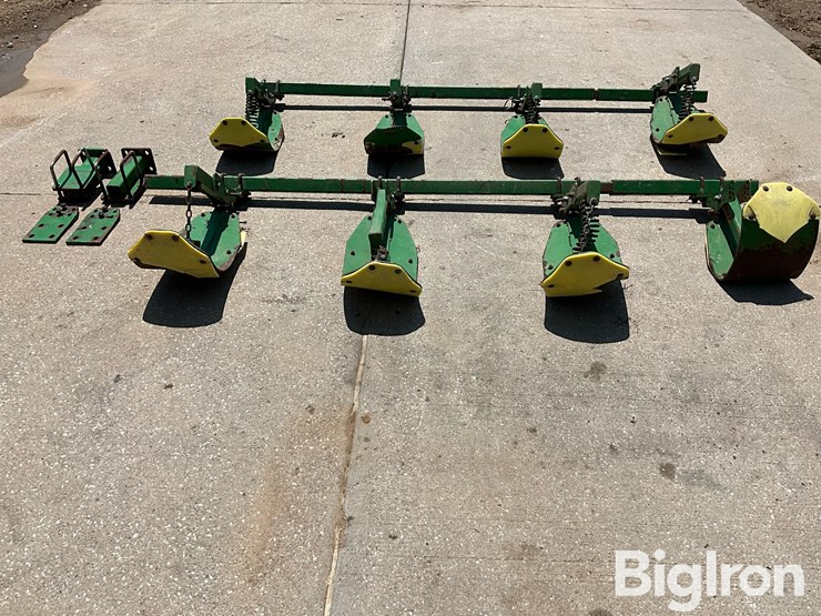 john-deere-608c-image-6