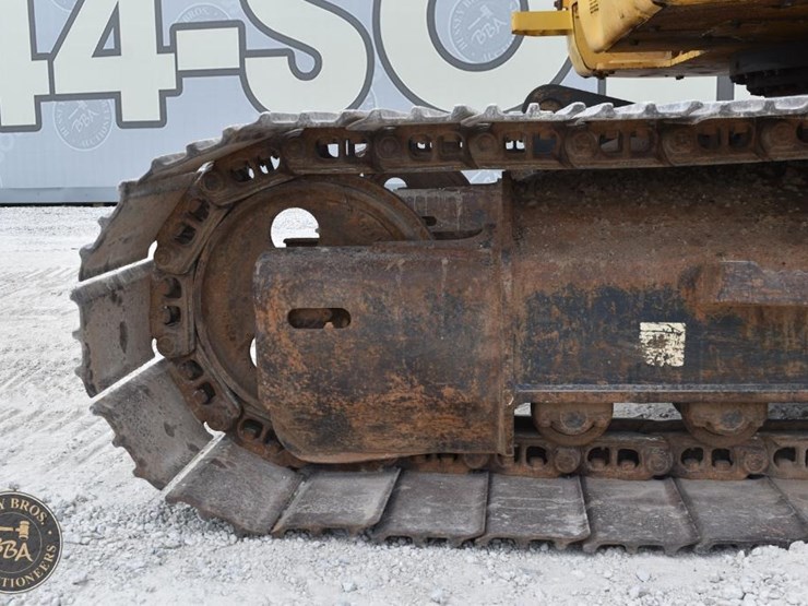 2014-komatsu-pc138us-lc-10-image-34