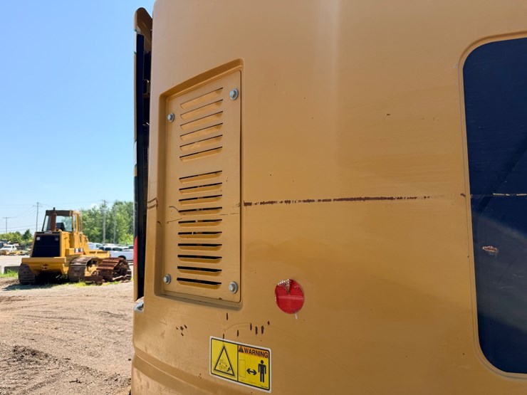 2010-caterpillar-328d-image-170
