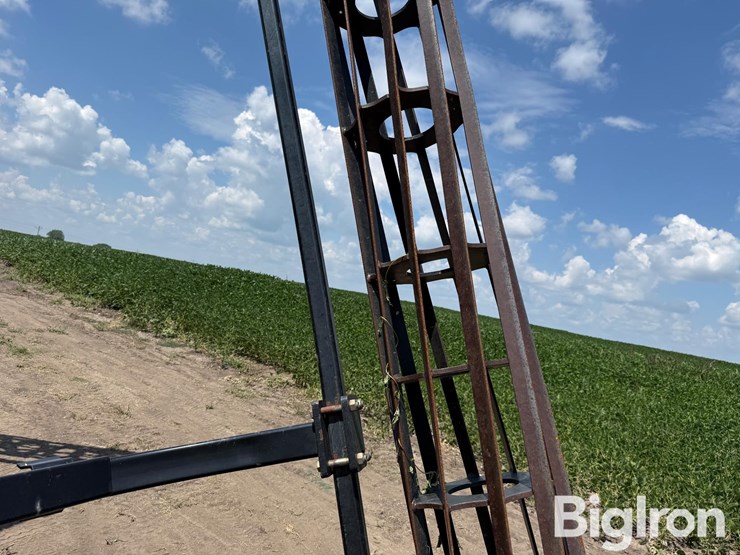 case-ih-330-image-10
