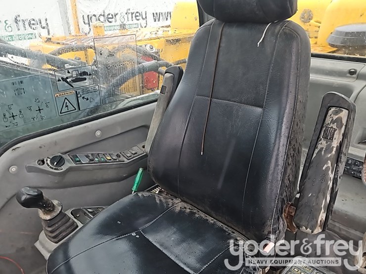 volvo-ec240b-lc-image-35