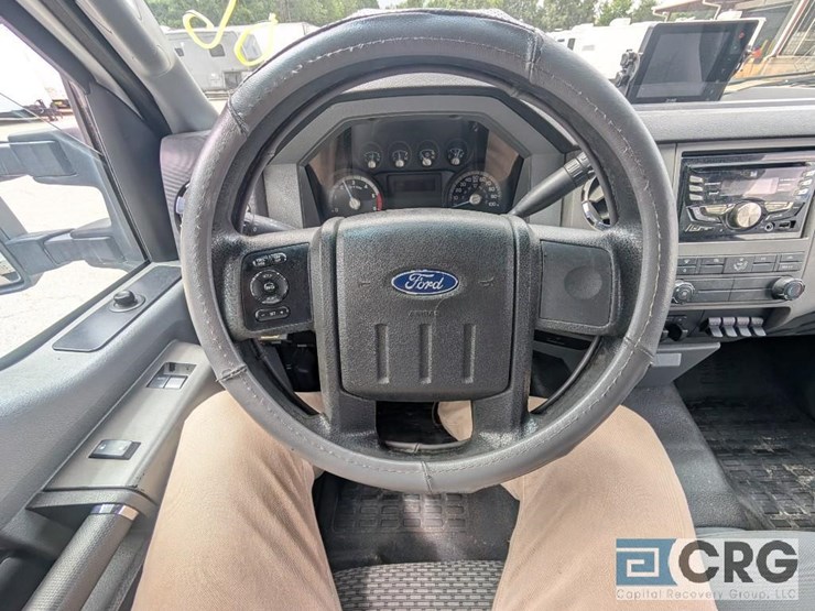 2012-ford-f550-image-8