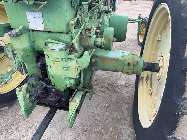 john-deere-630-image-35