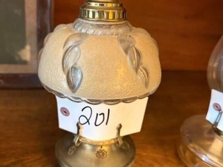 kerosene-lamp-image-1