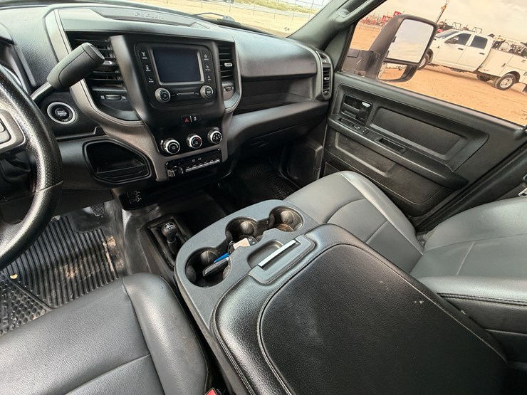 2024-dodge-3500-image-15