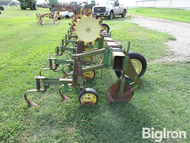 john-deere-825-image-4