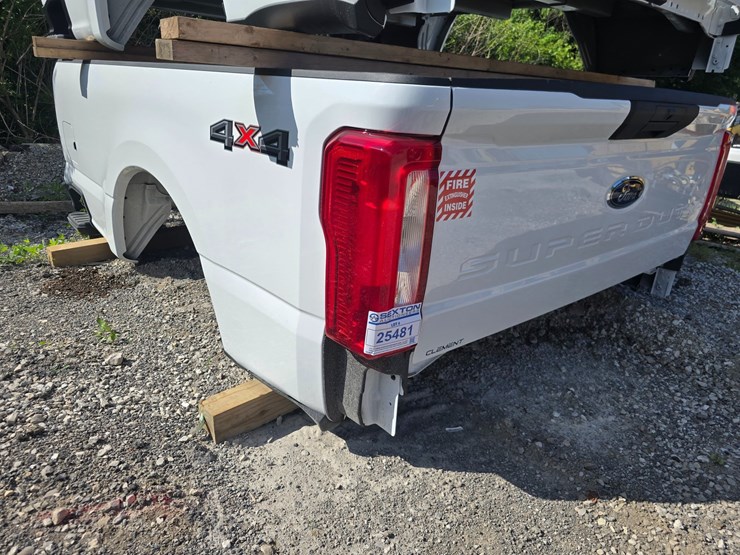 2026-ford-f250-image-1