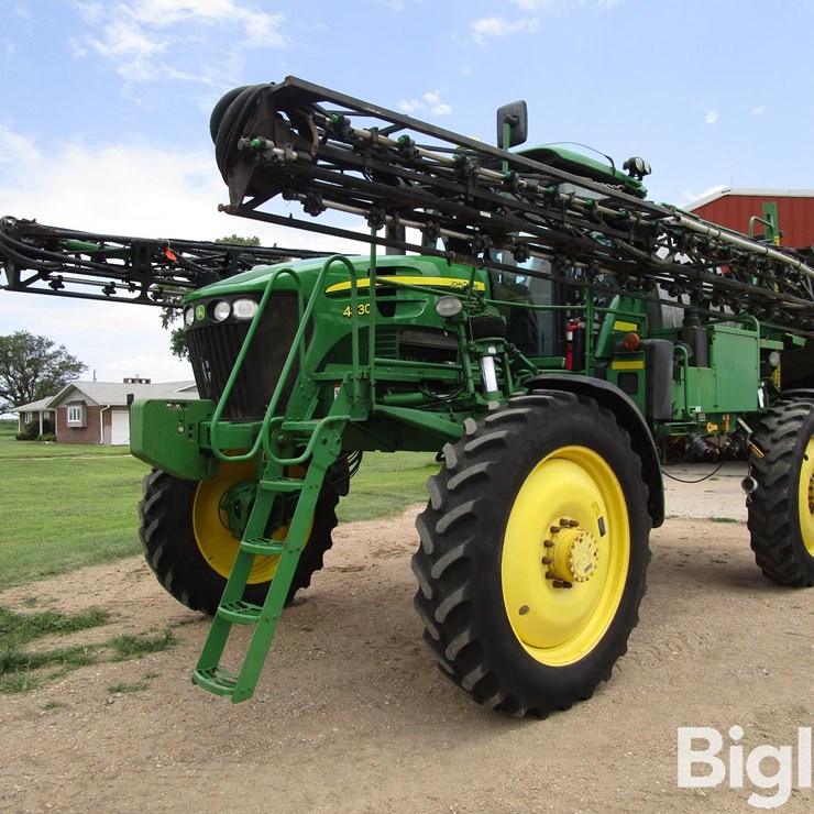 2013 JOHN DEERE 4830