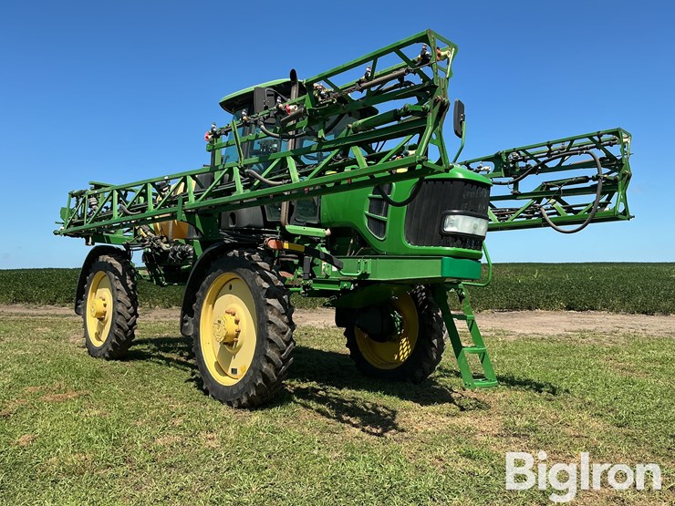 2010-john-deere-4630-image-3