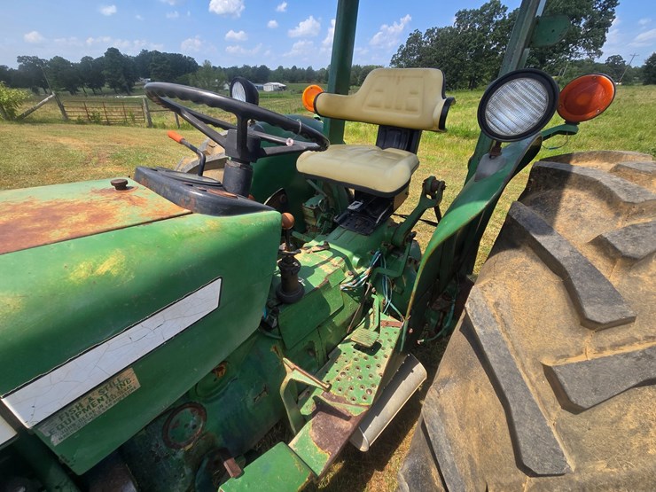john-deere-2240-image-22