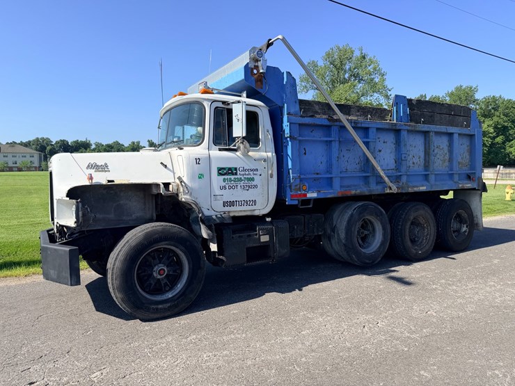 1993-mack-dm690s-image-3
