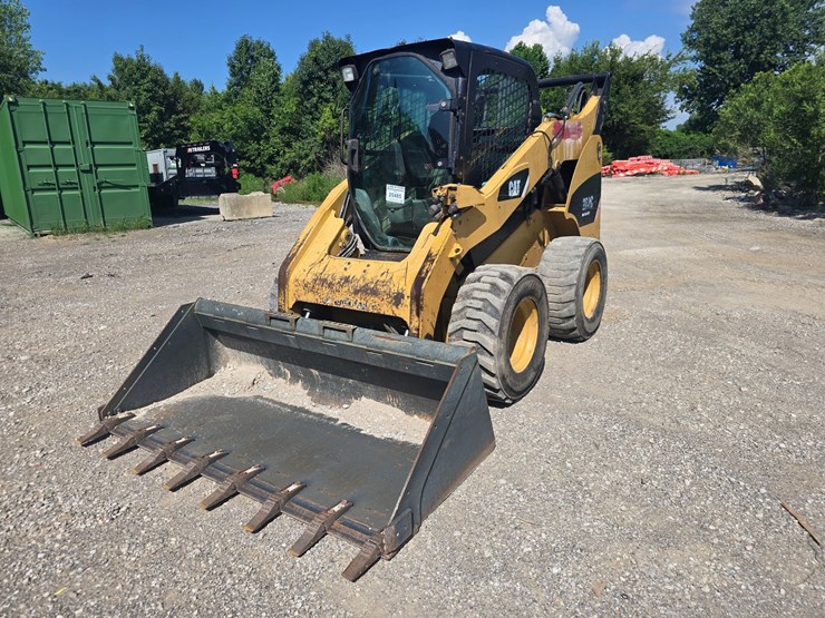 caterpillar-262c-image-1