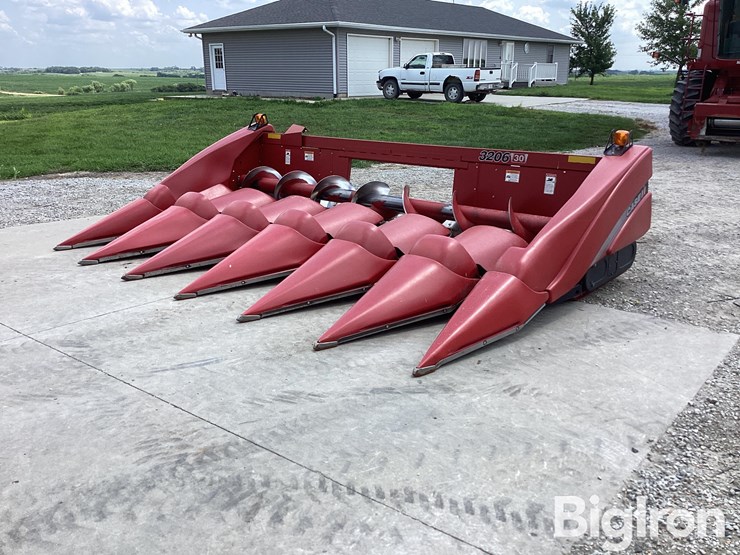 2013-case-ih-3206-image-1