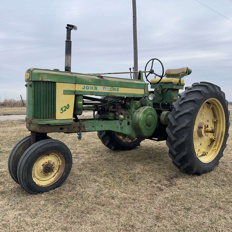 JOHN DEERE 520