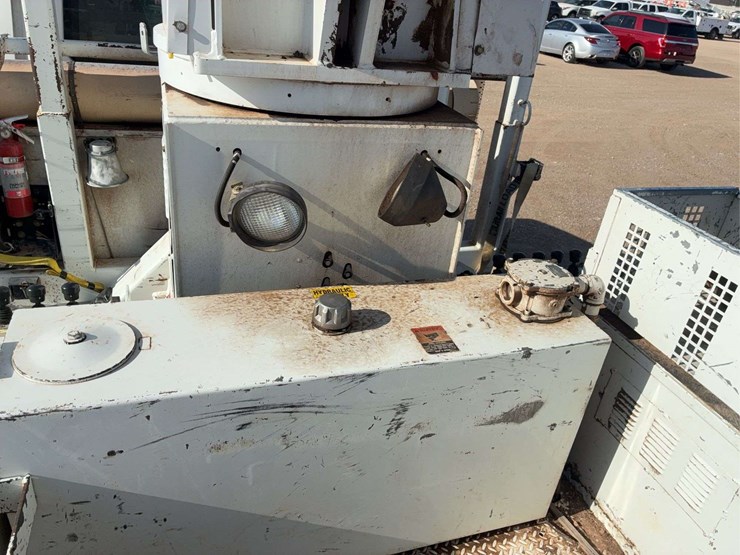 2009-international-workstar-7400-image-27