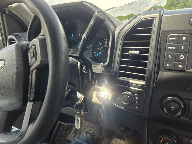 2019-ford-f150-image-41