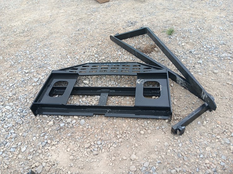 #l75-034-•-future-pallet-fork-skid-steer-attachment-image-3