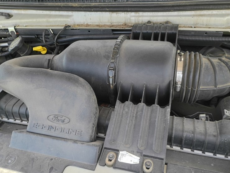 2005-ford-e450-image-21