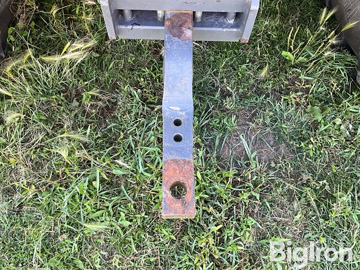 2019-massey-ferguson-5711-image-14