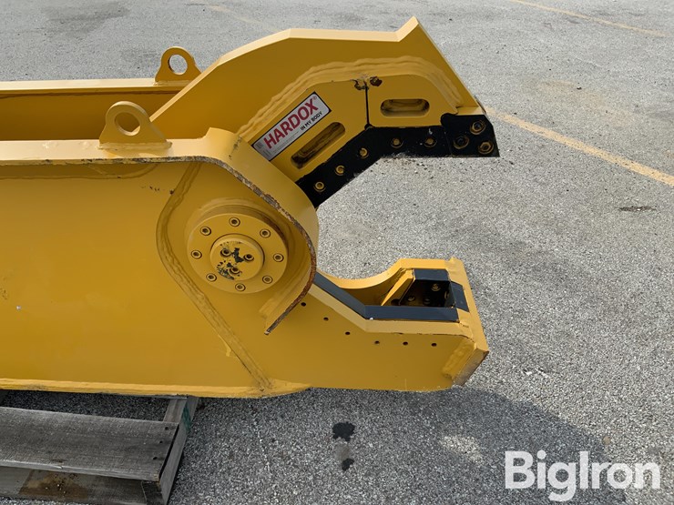 2025-massey-ferguson-730-image-15