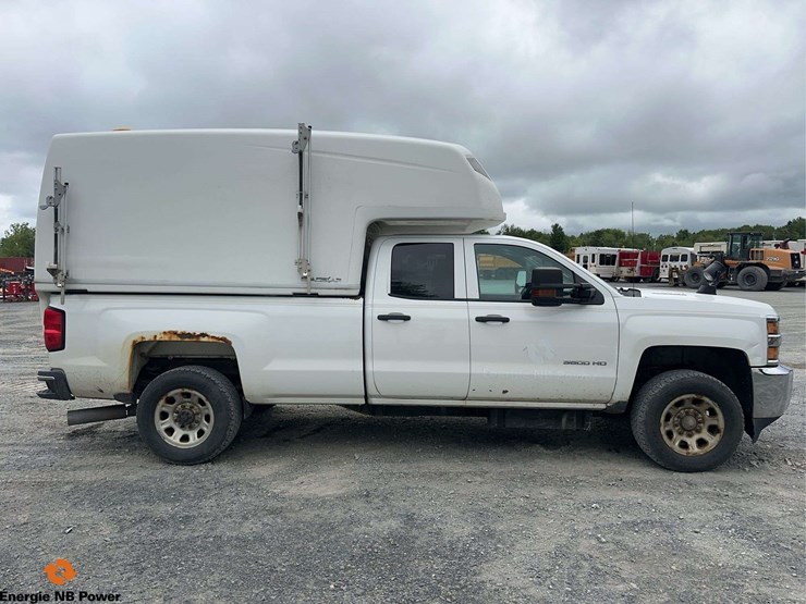 2015-chevrolet-silverado-3500hd-image-4