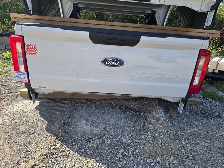 2026-ford-f250-image-2
