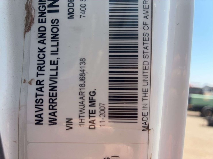2008-international-workstar-7400-image-70