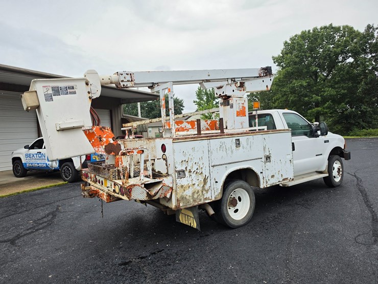 2000-ford-f550-image-13
