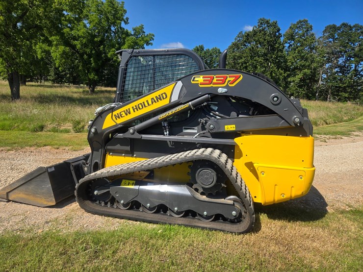 2025-new-holland-c337-image-6