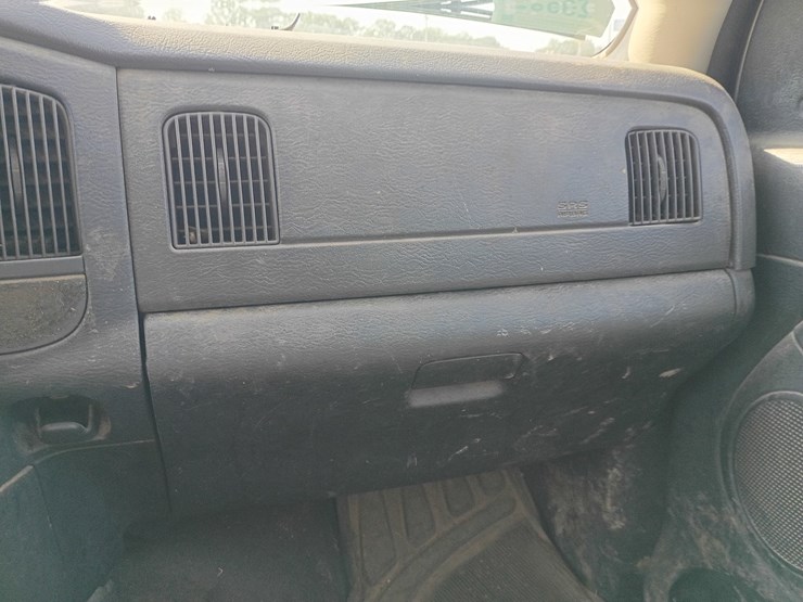 2003-dodge-ram-3500-image-38