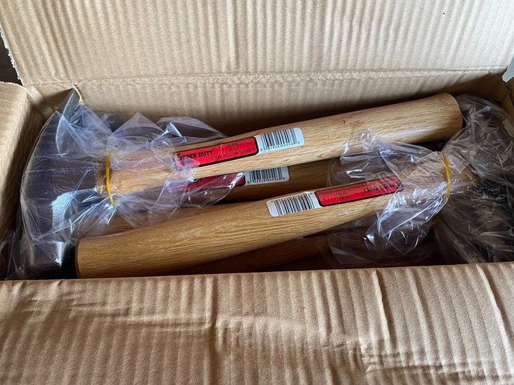 #39188-•-(2)-boxes-of-claw-hammers-image-5