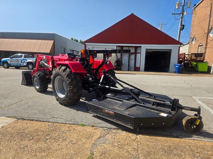 2023-mahindra-4550-image-11