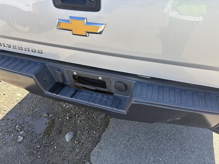 2018-chevrolet-silverado-1500-image-12