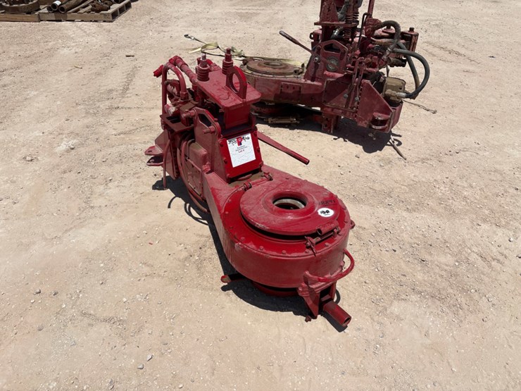 foster-58-93r-hydraulic-tubing-tong-image-1