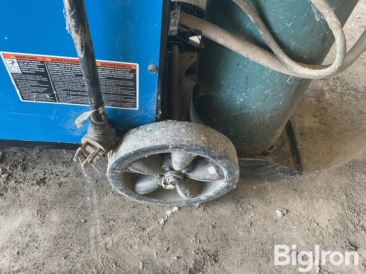 miller-252-wire-feed-welder-image-9