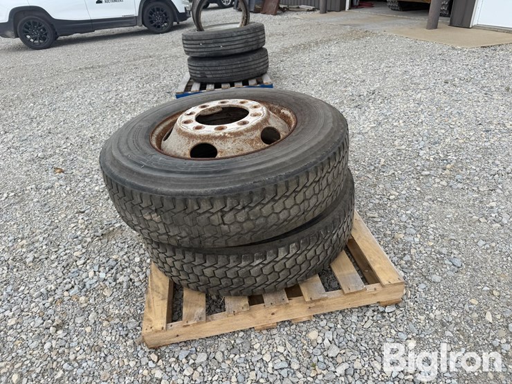 bridgestone-295/75r22.5-tires-&-rims-image-8