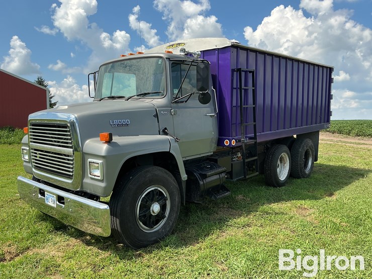 1989-ford-l800-image-1