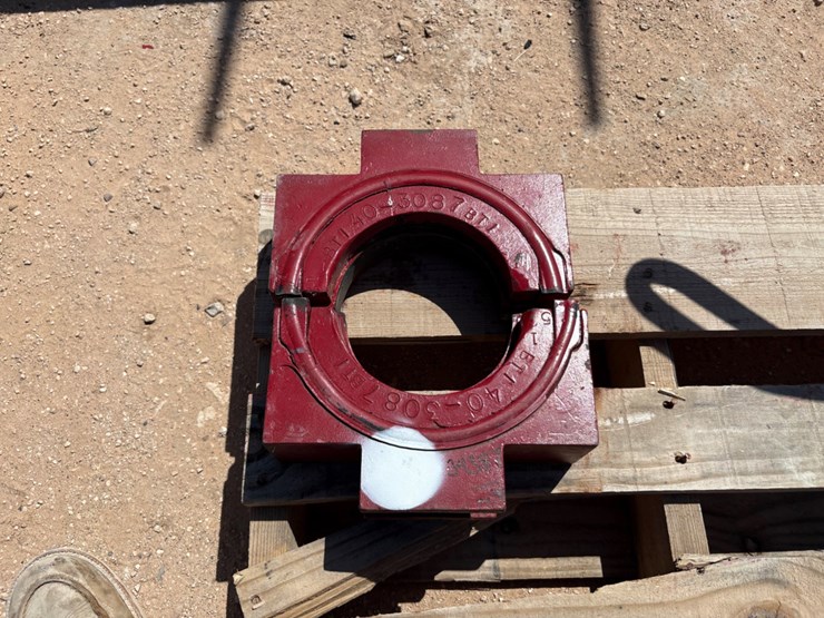 set-of-(2)-5-1/2”-bop-pipe-rams-image-1