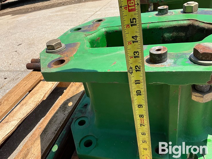 john-deere-12-image-13