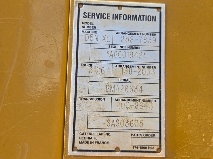 2005-caterpillar-d5n-xl-image-89